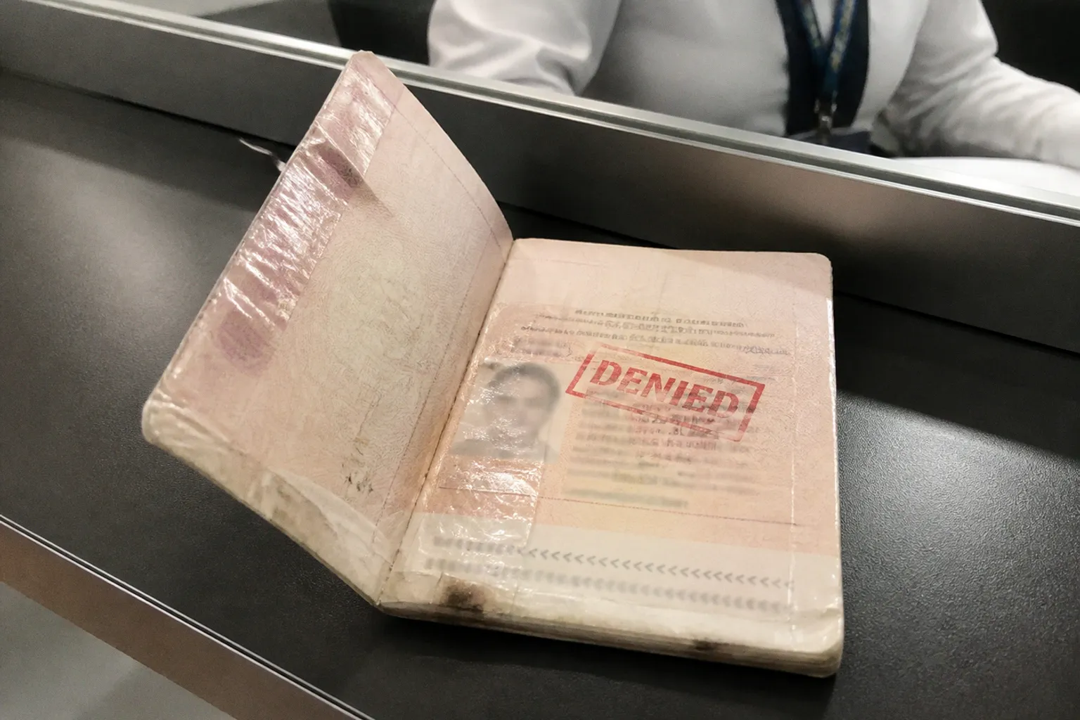 Испорченный загранпаспорт: мой опыт отказа в посадке на рейс