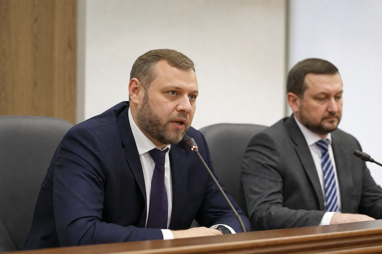 Почему эксперты раскритиковали законопроект о выкупе земли под зданиями